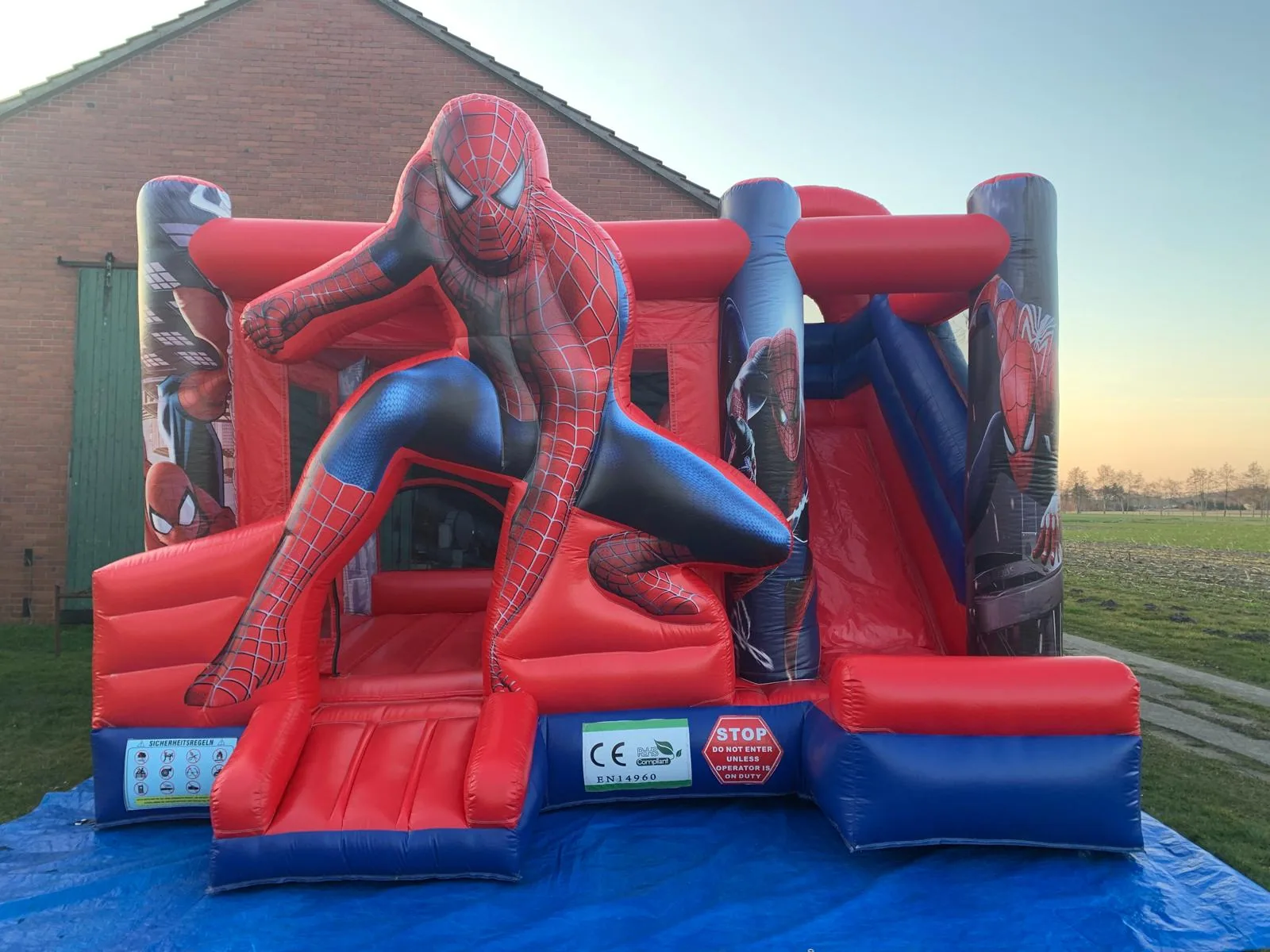 Hüpfburg Spiderman